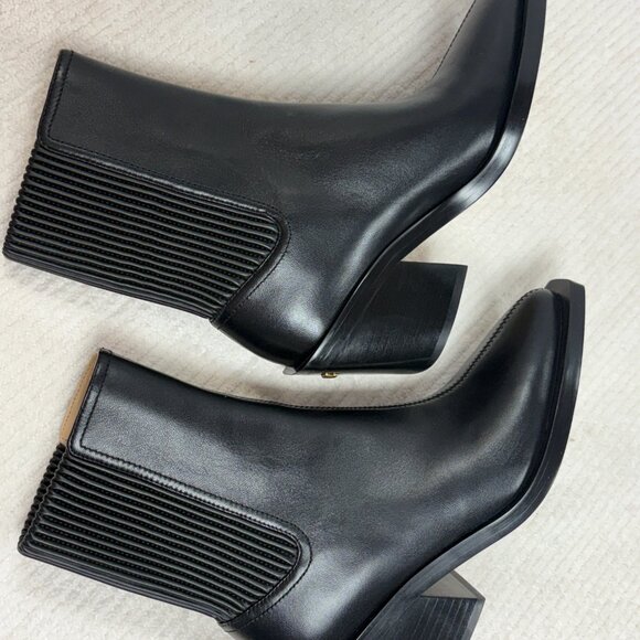 $250-NEW-Coach-Women-CN136-Black leather heel Boots.Sz-6B/8B.Vietnam. - Picture 6 of 15